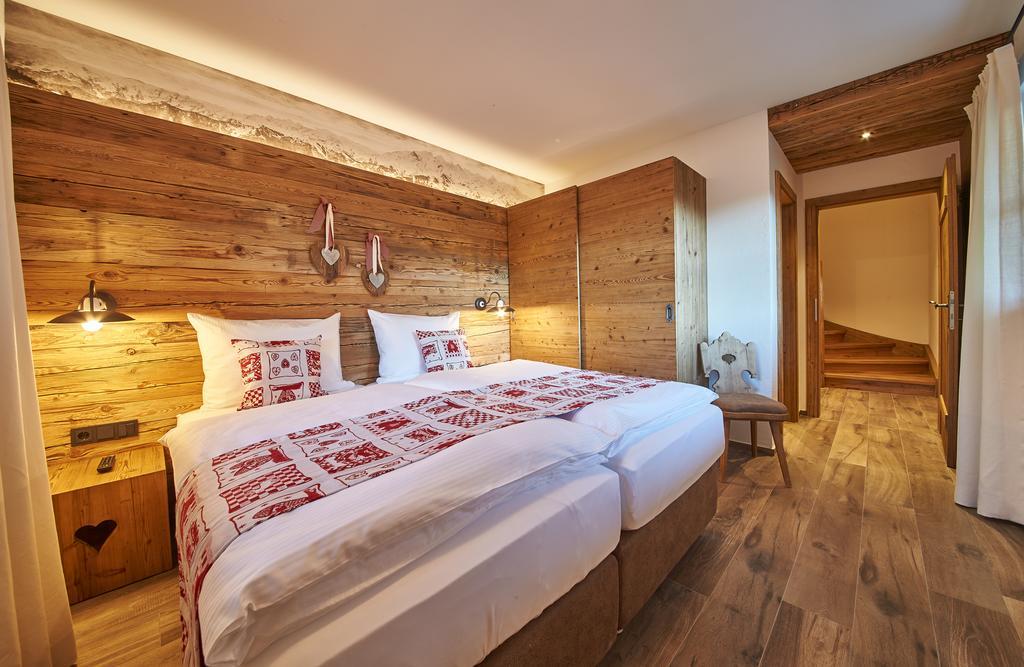 Panorama Chalets Saalbach-Hinterglemm Room photo